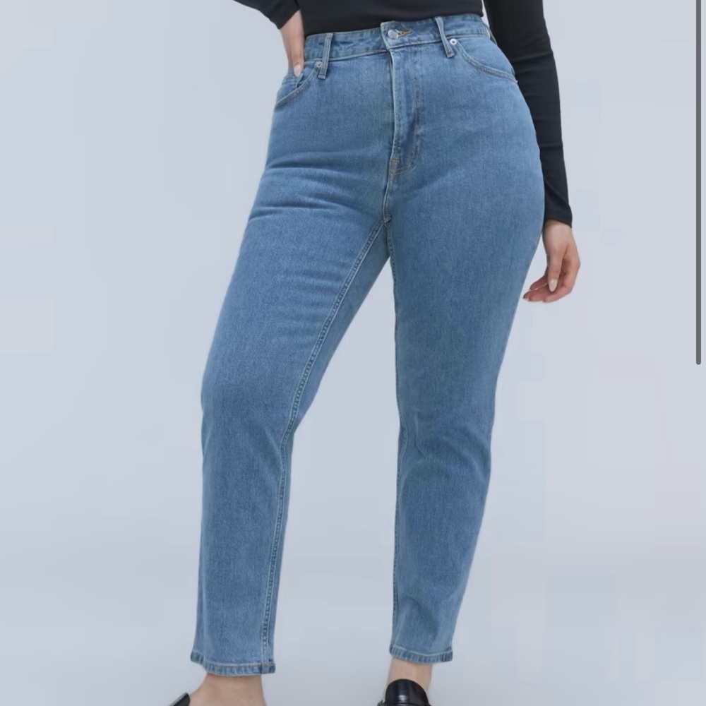 Everlane The Curvy Cheeky Jean Crop